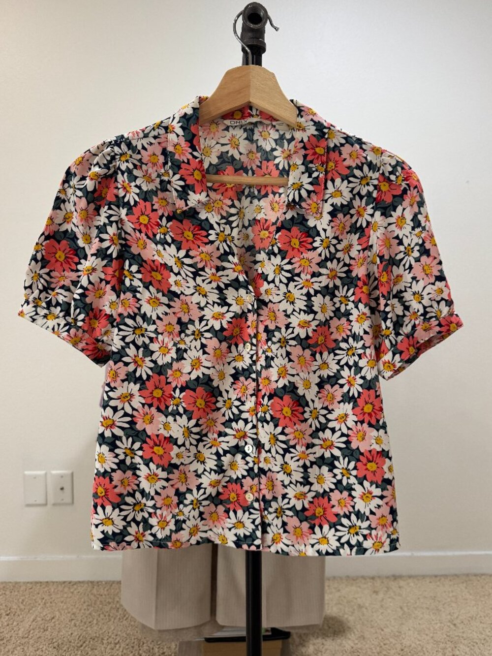 ONLY Mixed Floral Shirt